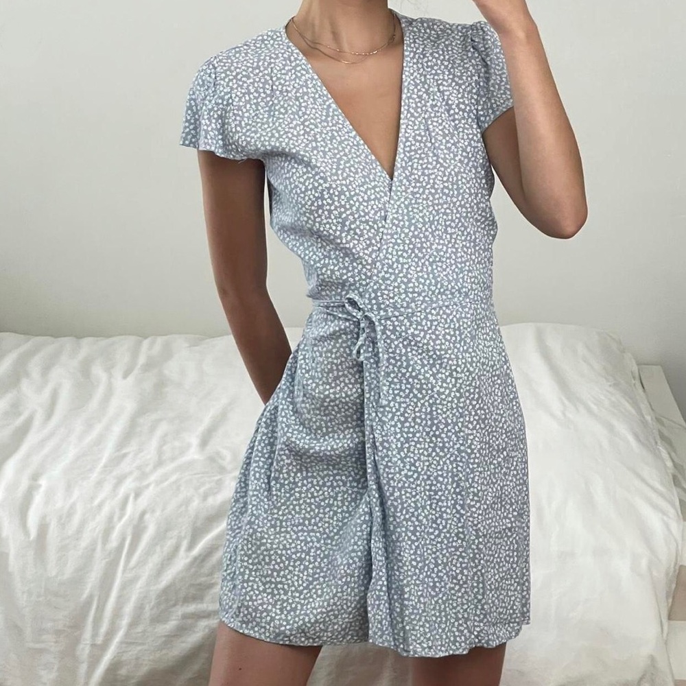 Brandy Melville Robbie Dress